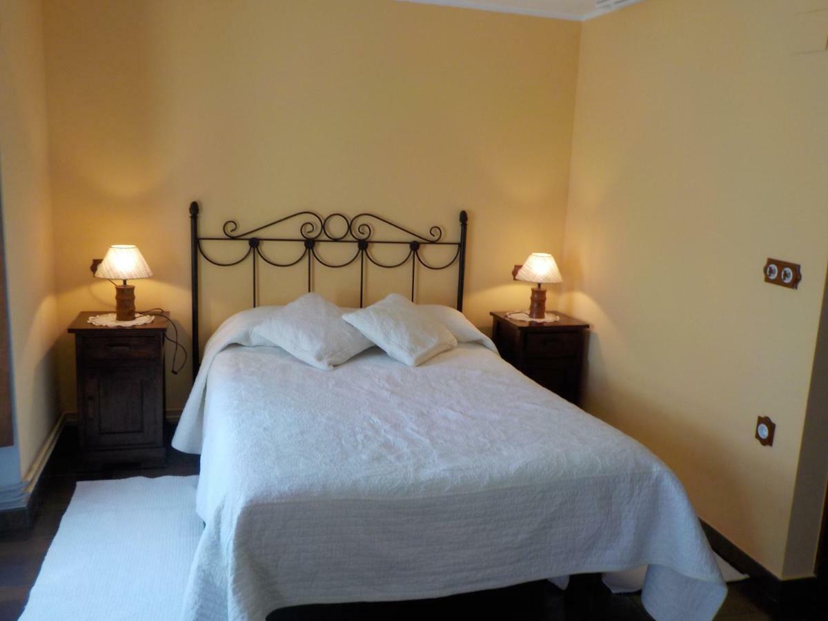 Apartamentos Rurales La Husteriza Ruenes Dış mekan fotoğraf